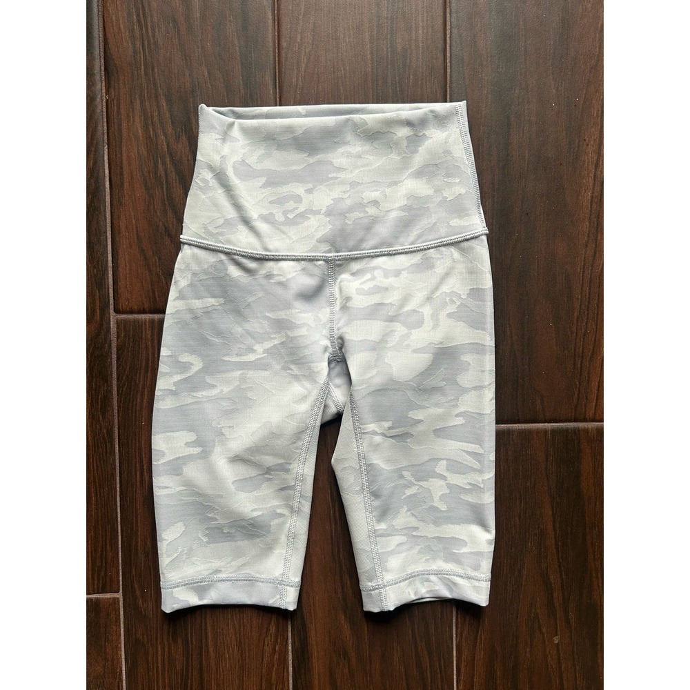 Lululemon Wunder Under High-Rise Biker Athletic Compression Shorts Camo White 0